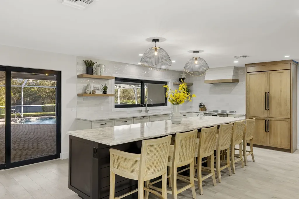 930 Kings Crown Drive Sanibel FL 33957