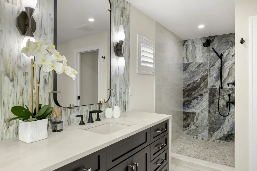 930 Kings Crown Drive Sanibel FL 33957