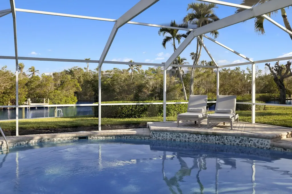 930 Kings Crown Drive Sanibel FL 33957