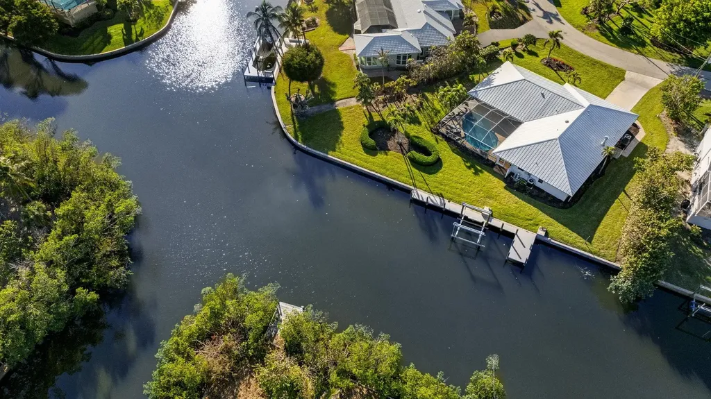 930 Kings Crown Drive Sanibel FL 33957