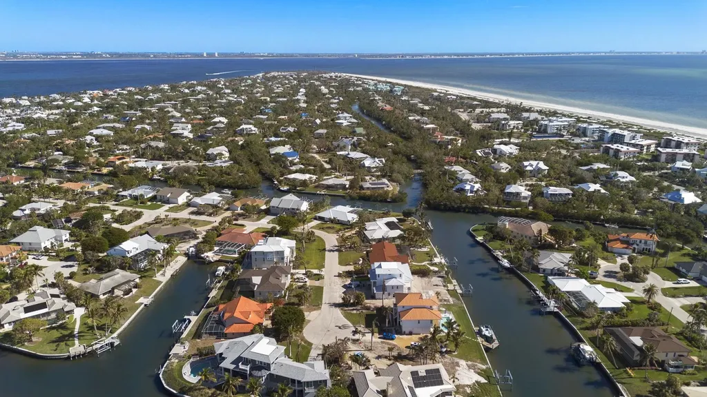 930 Kings Crown Drive Sanibel FL 33957