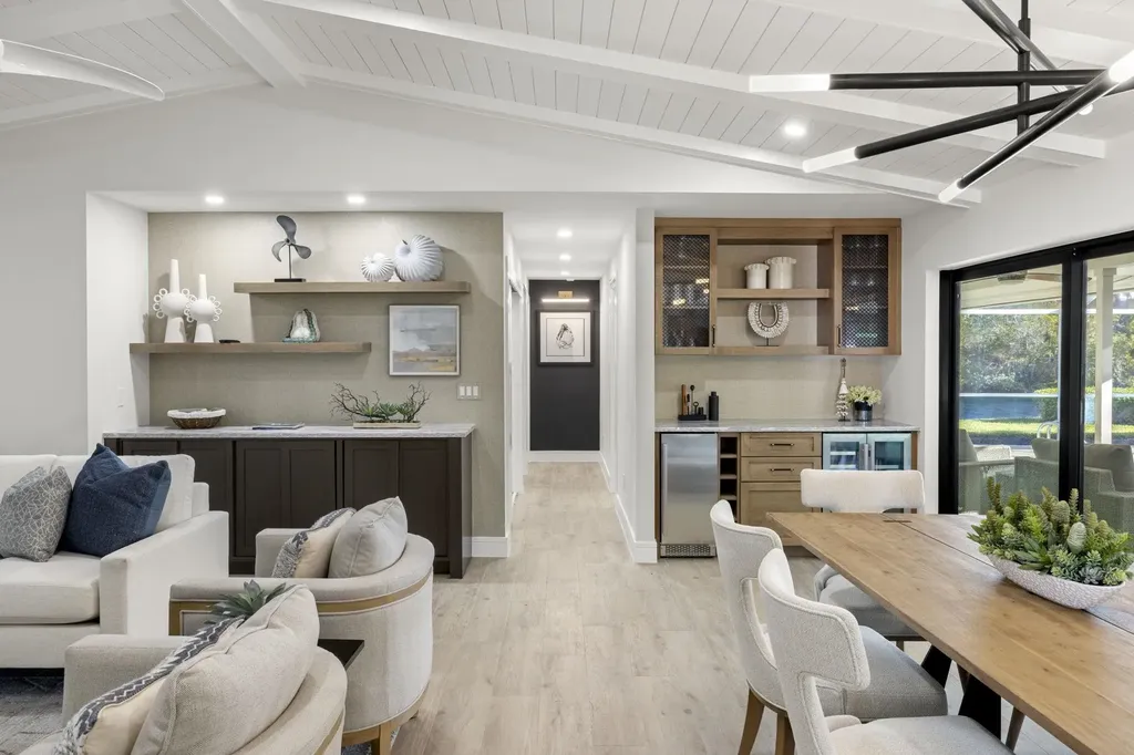 930 Kings Crown Drive Sanibel FL 33957