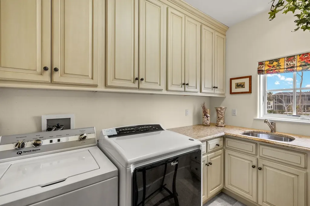 4972 Joewood Drive Sanibel FL 33957
