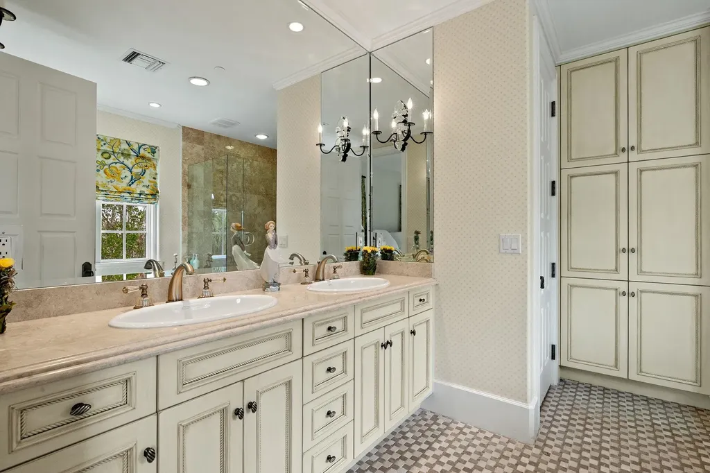 4972 Joewood Drive Sanibel FL 33957