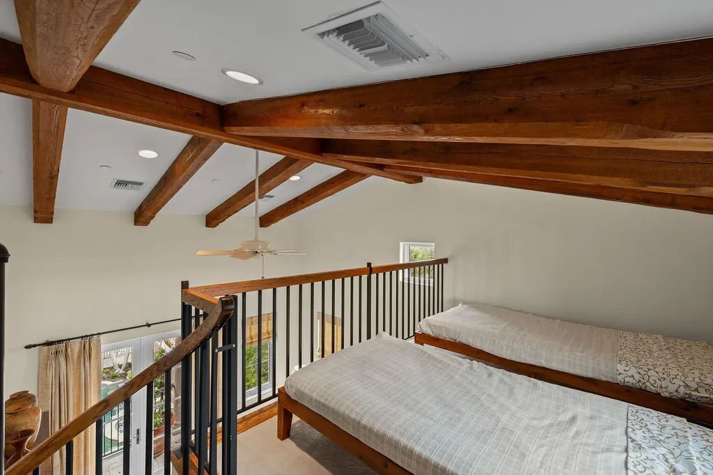 4972 Joewood Drive Sanibel FL 33957