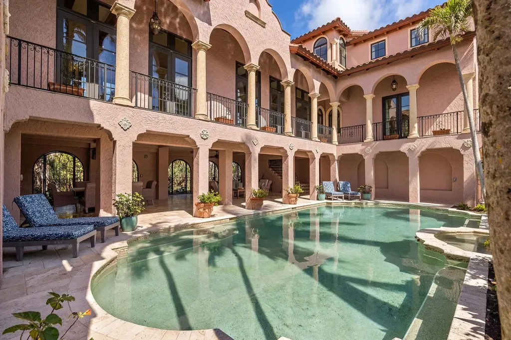 4972 Joewood Drive Sanibel FL 33957