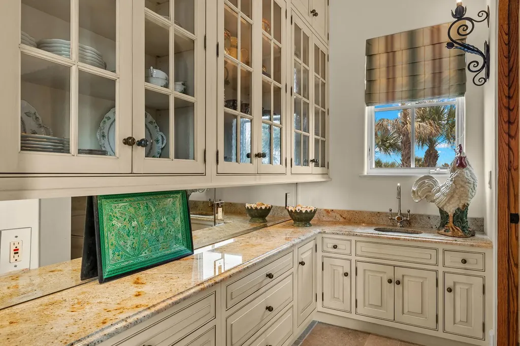 4972 Joewood Drive Sanibel FL 33957