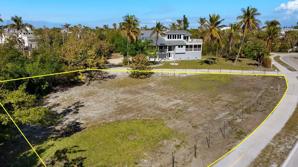 466 E Gulf Drive Sanibel FL 33957