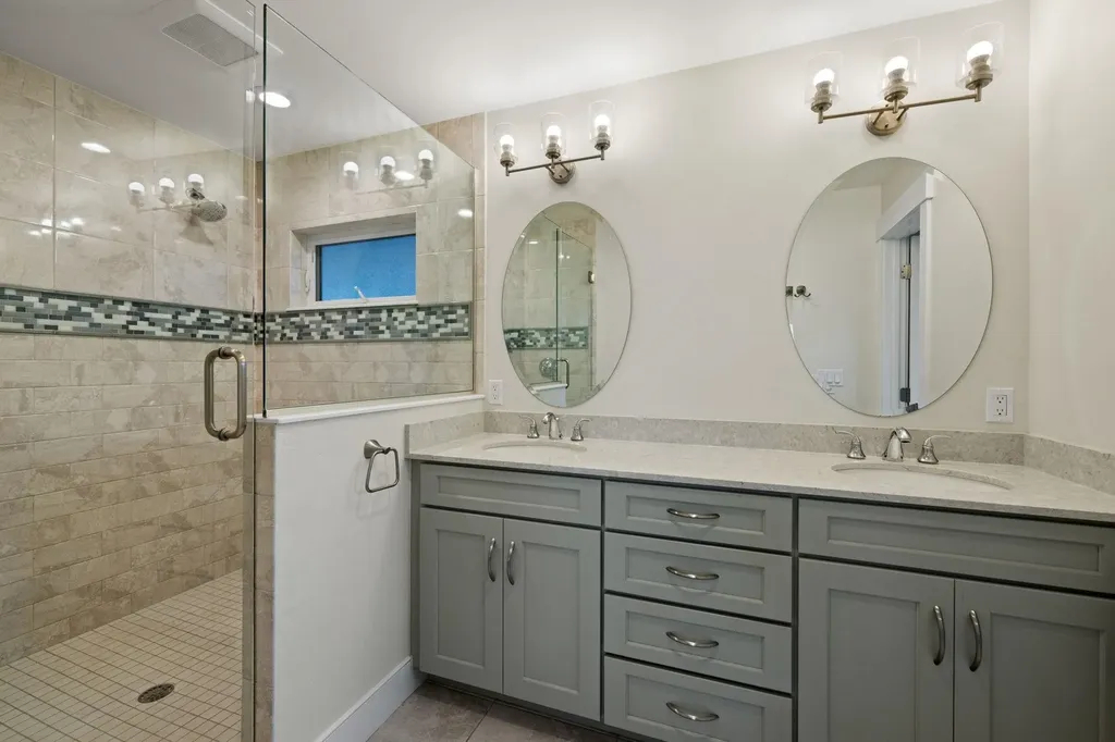 460 E Gulf Drive Sanibel FL 33957