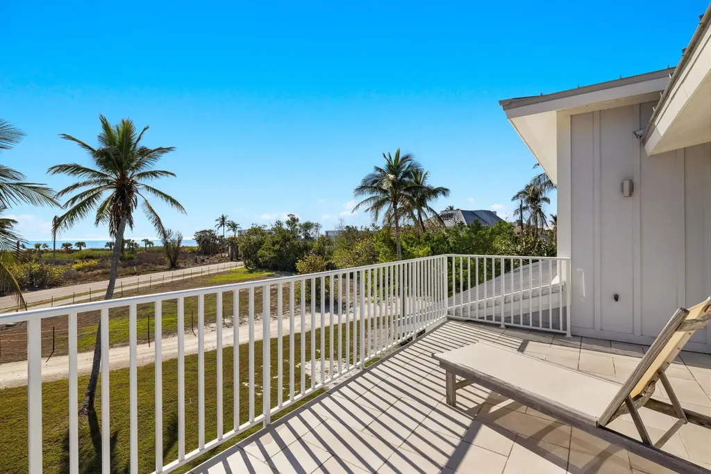 460 E Gulf Drive Sanibel FL 33957