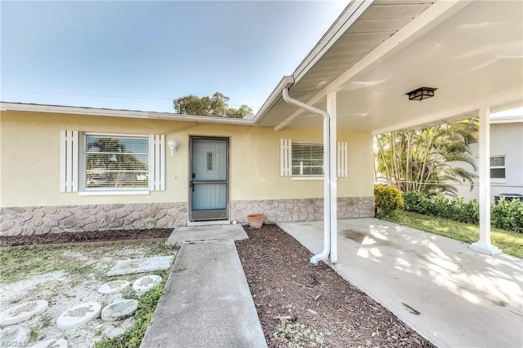 5227 Coronado Parkway Cape Coral FL 33904