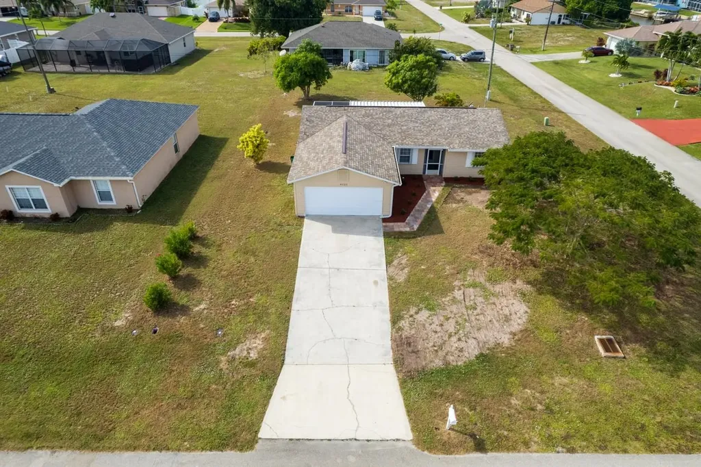 4022 SW 8th Place Cape Coral FL 33914