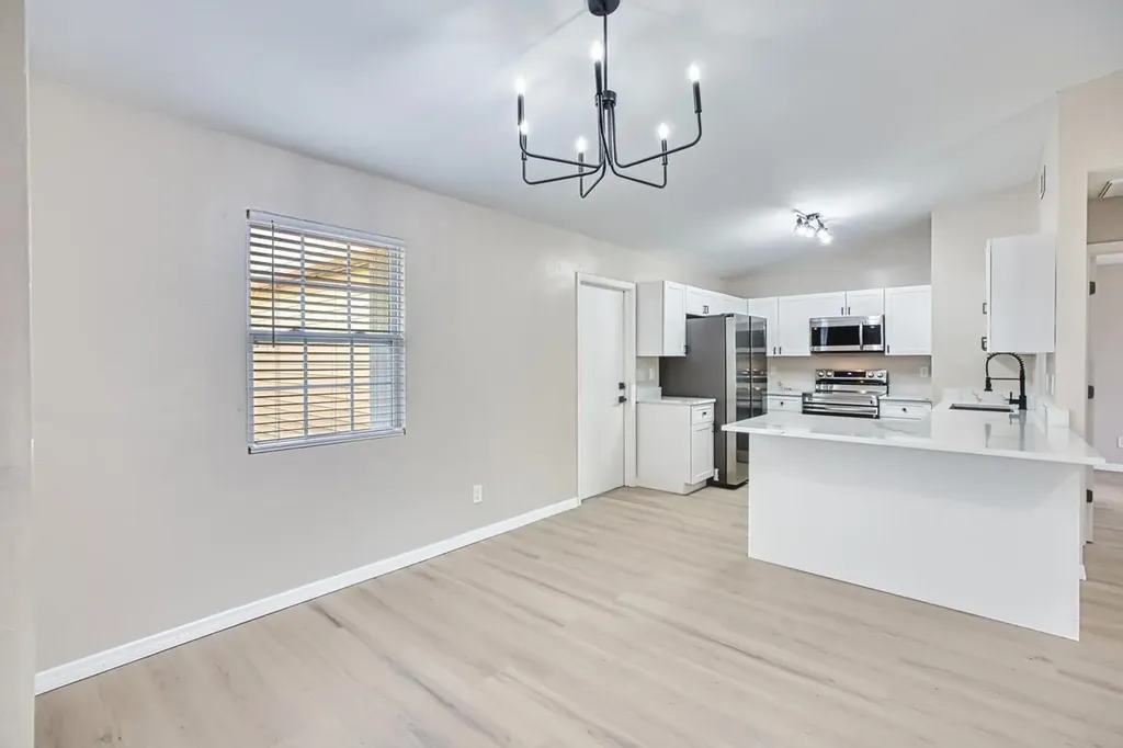 4022 SW 8th Place Cape Coral FL 33914