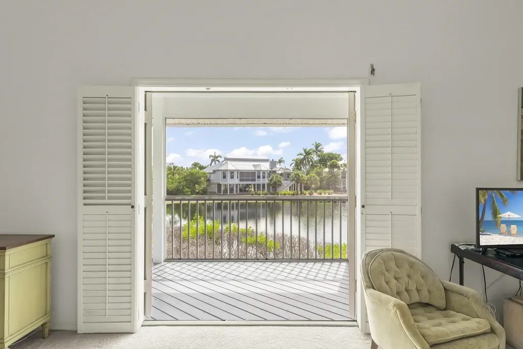 220 Daniel Drive Sanibel FL 33957