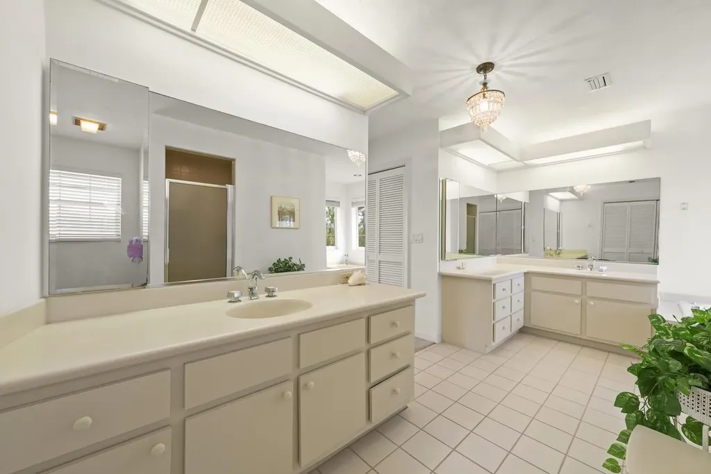 220 Daniel Drive Sanibel FL 33957