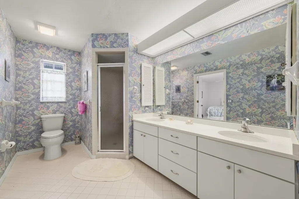 220 Daniel Drive Sanibel FL 33957