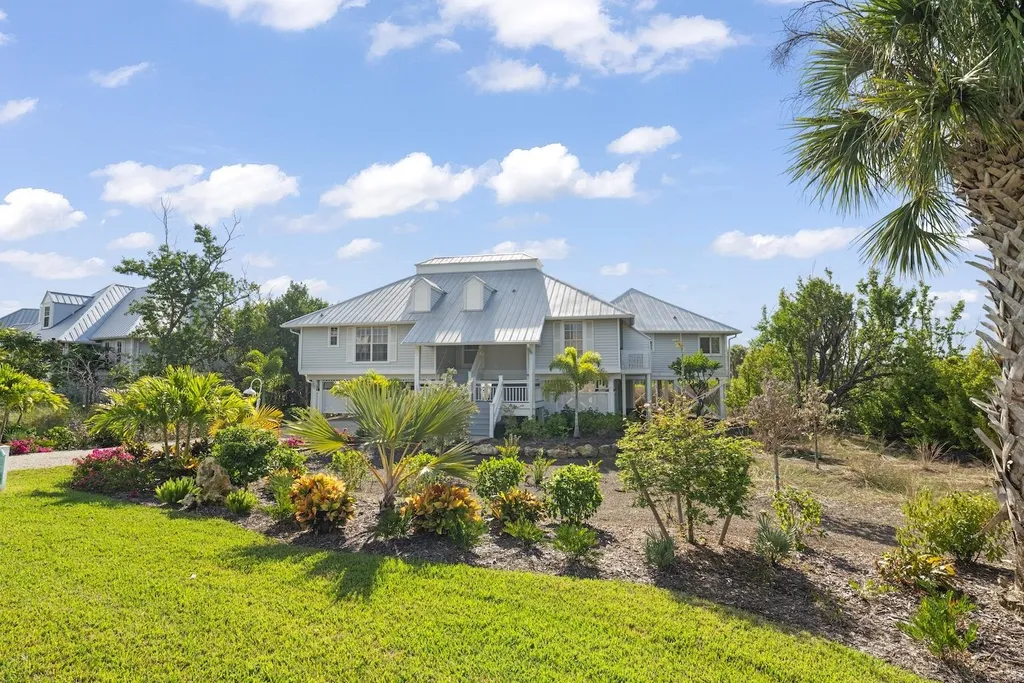 220 Daniel Drive Sanibel FL 33957