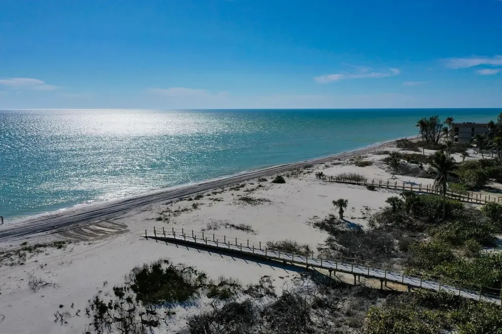 220 Daniel Drive Sanibel FL 33957