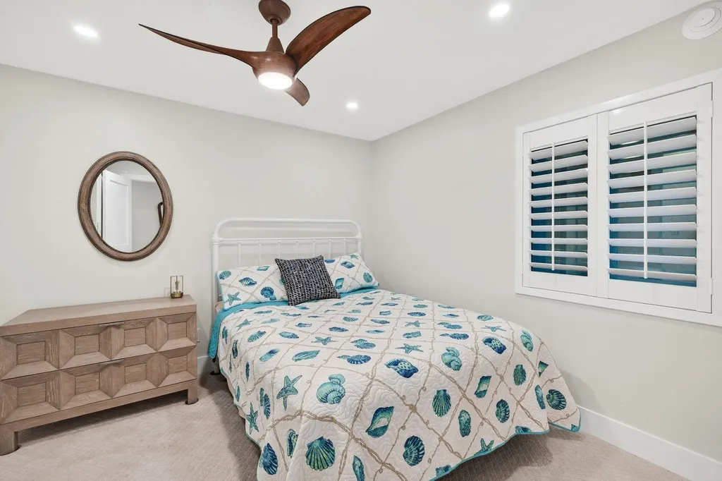 1795 Middle Gulf Drive Sanibel FL 33957