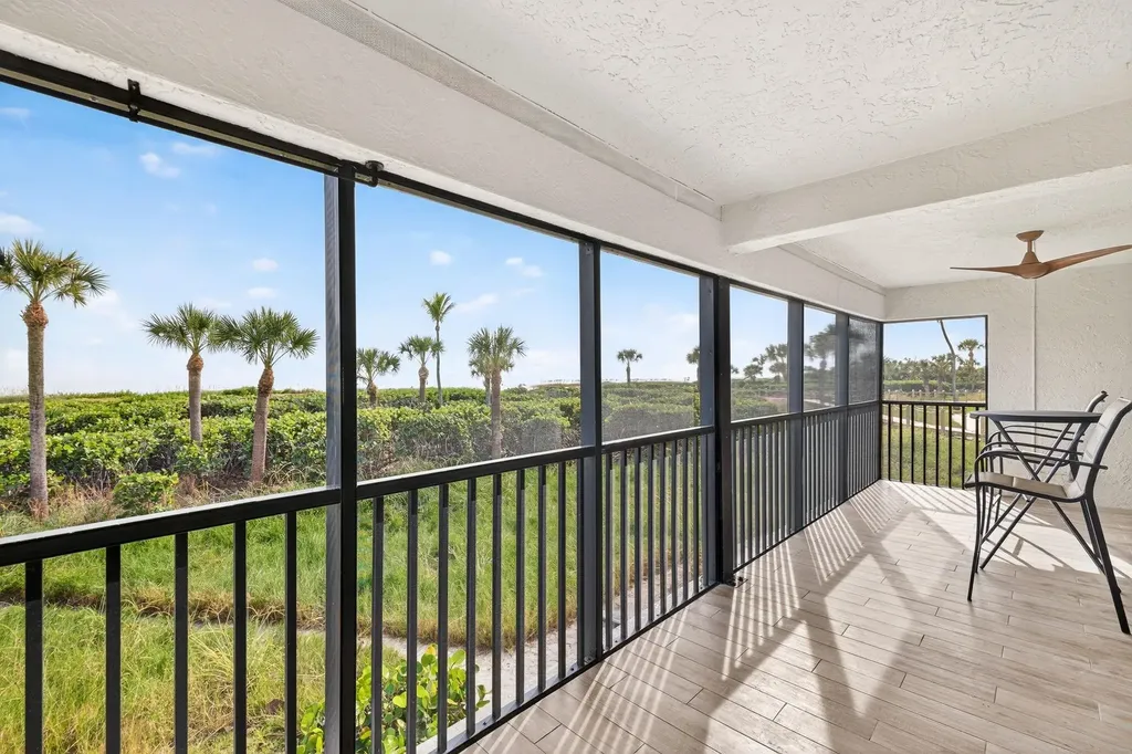1795 Middle Gulf Drive Sanibel FL 33957