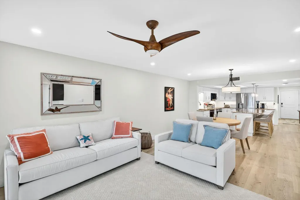 1795 Middle Gulf Drive Sanibel FL 33957