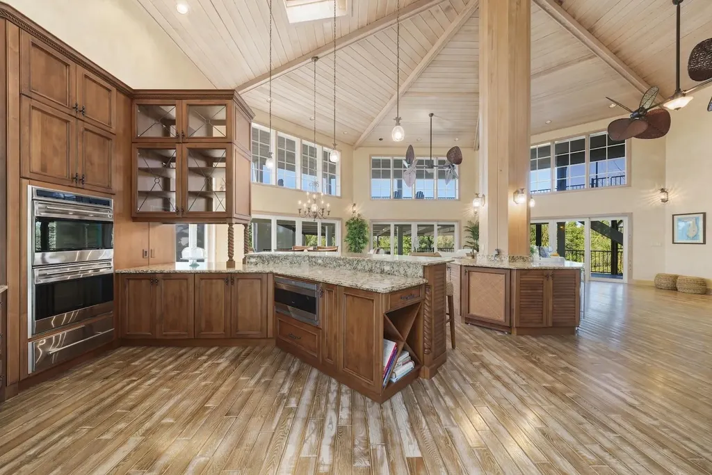 2451 Blind Pass Court Sanibel FL 33957