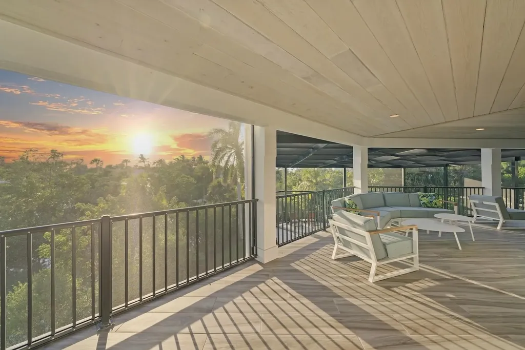 2451 Blind Pass Court Sanibel FL 33957