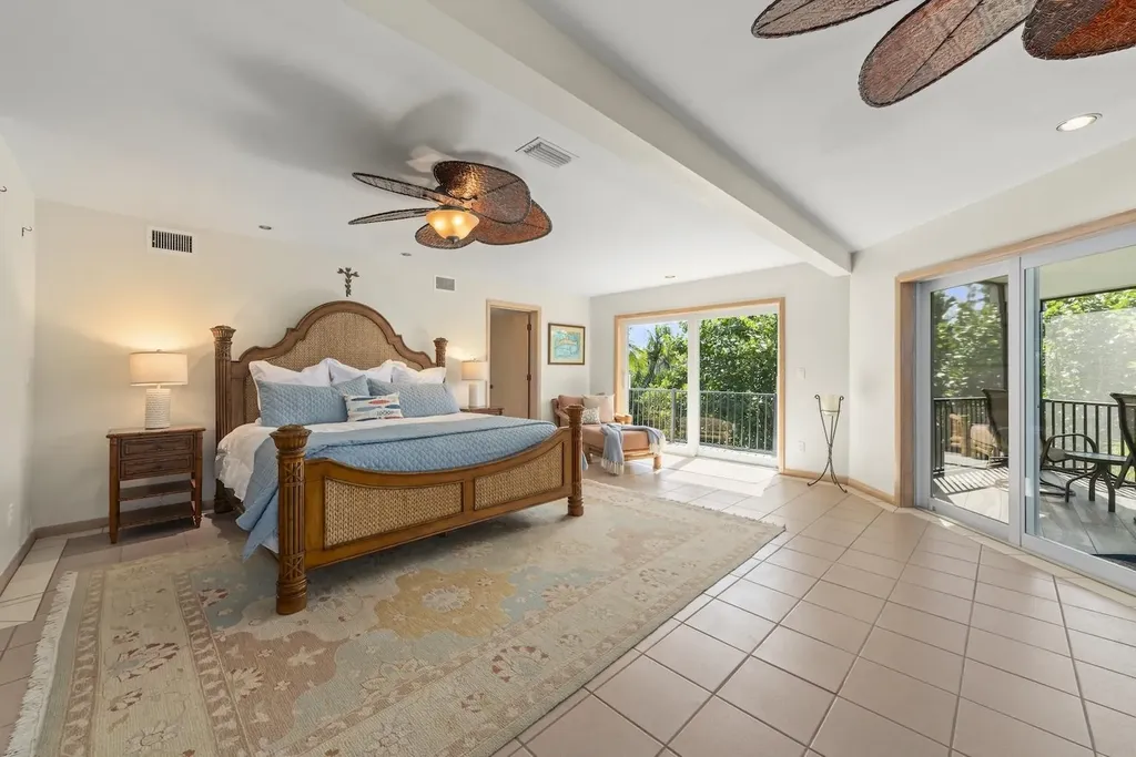 2451 Blind Pass Court Sanibel FL 33957