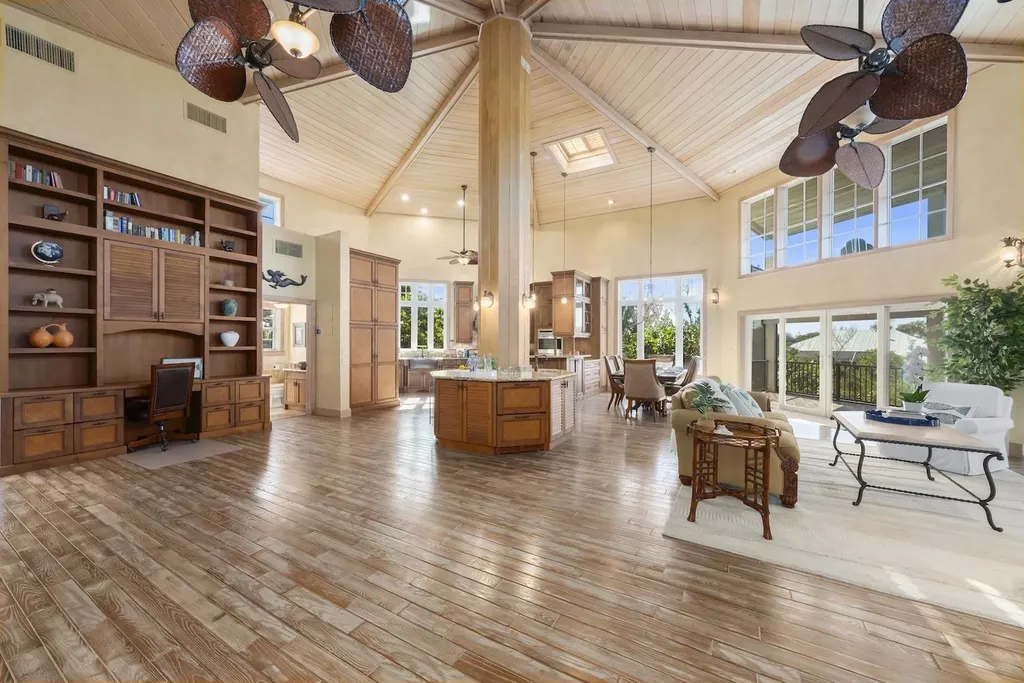 2451 Blind Pass Court Sanibel FL 33957