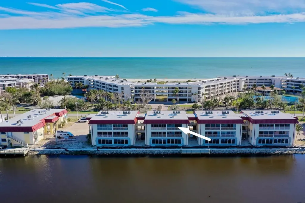 1610 Middle Gulf Drive Sanibel FL 33957