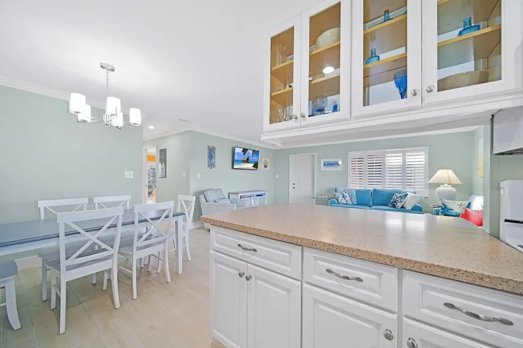 1610 Middle Gulf Drive Sanibel FL 33957