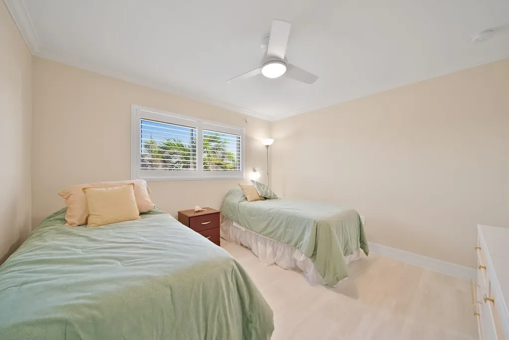 1610 Middle Gulf Drive Sanibel FL 33957