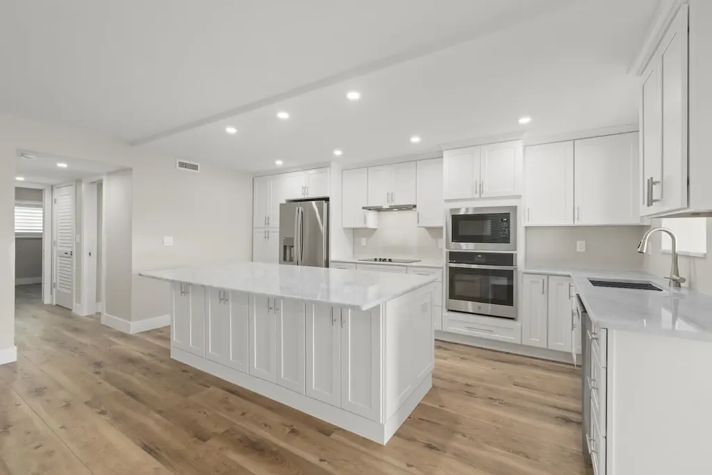 1610 Middle Gulf Drive Sanibel FL 33957