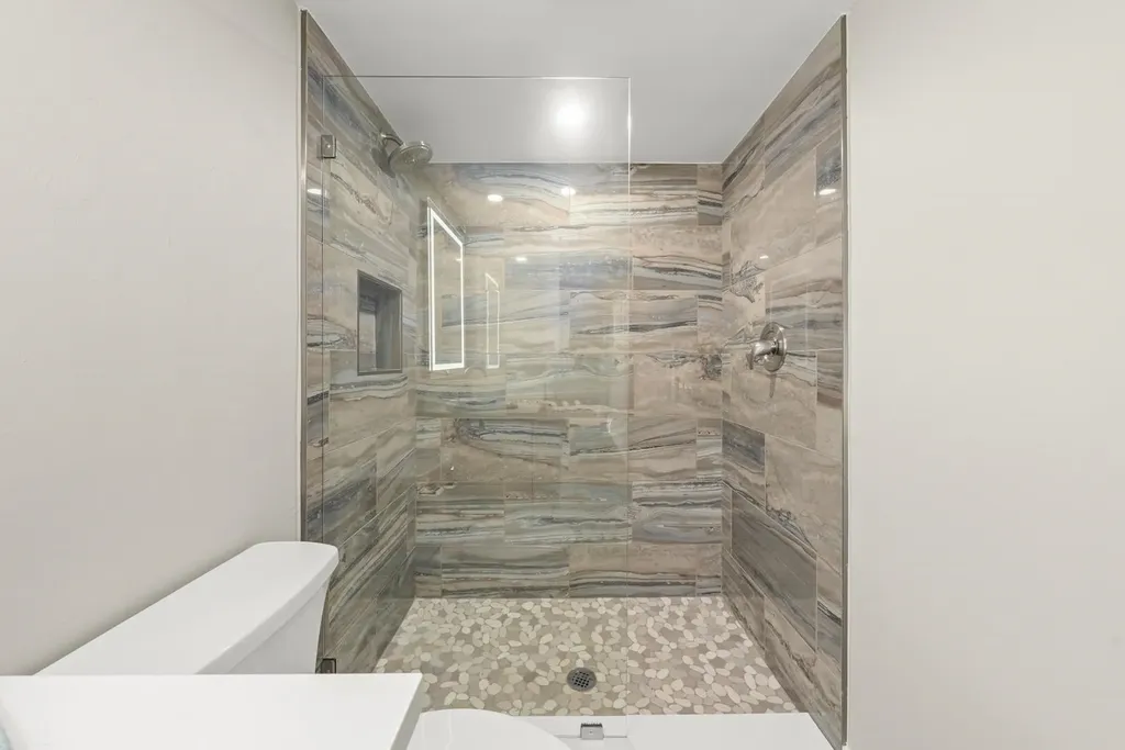 1610 Middle Gulf Drive Sanibel FL 33957