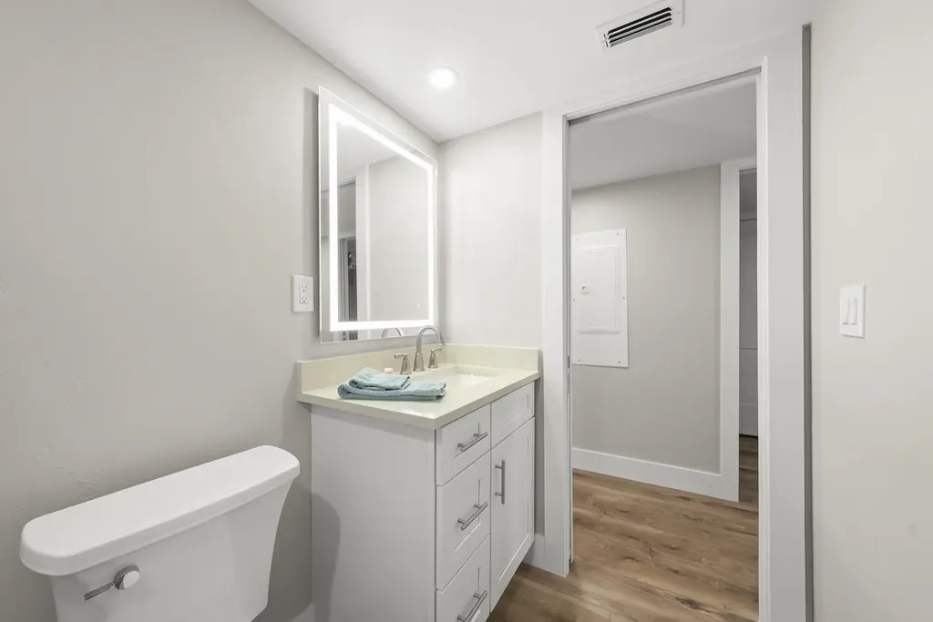 1610 Middle Gulf Drive Sanibel FL 33957