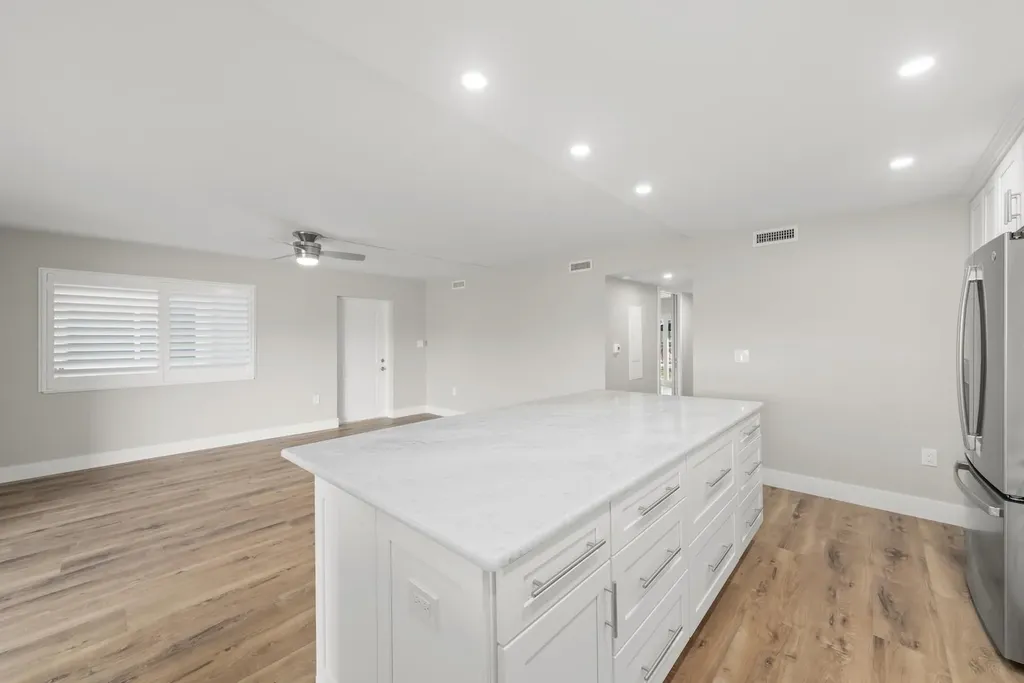 1610 Middle Gulf Drive Sanibel FL 33957