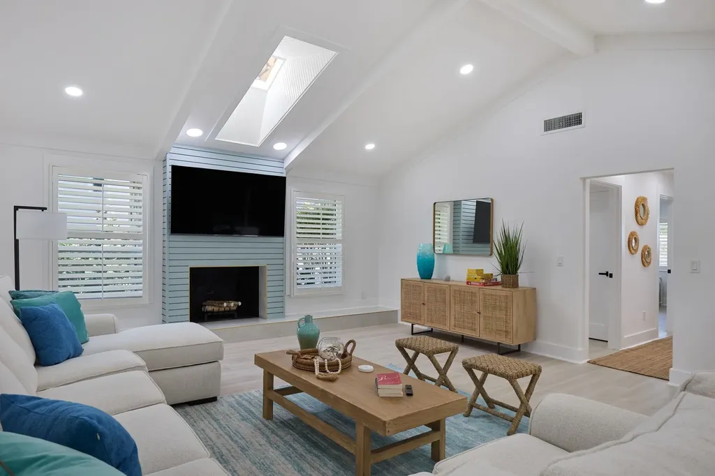 1224 Kittiwake Circle Sanibel FL 33957