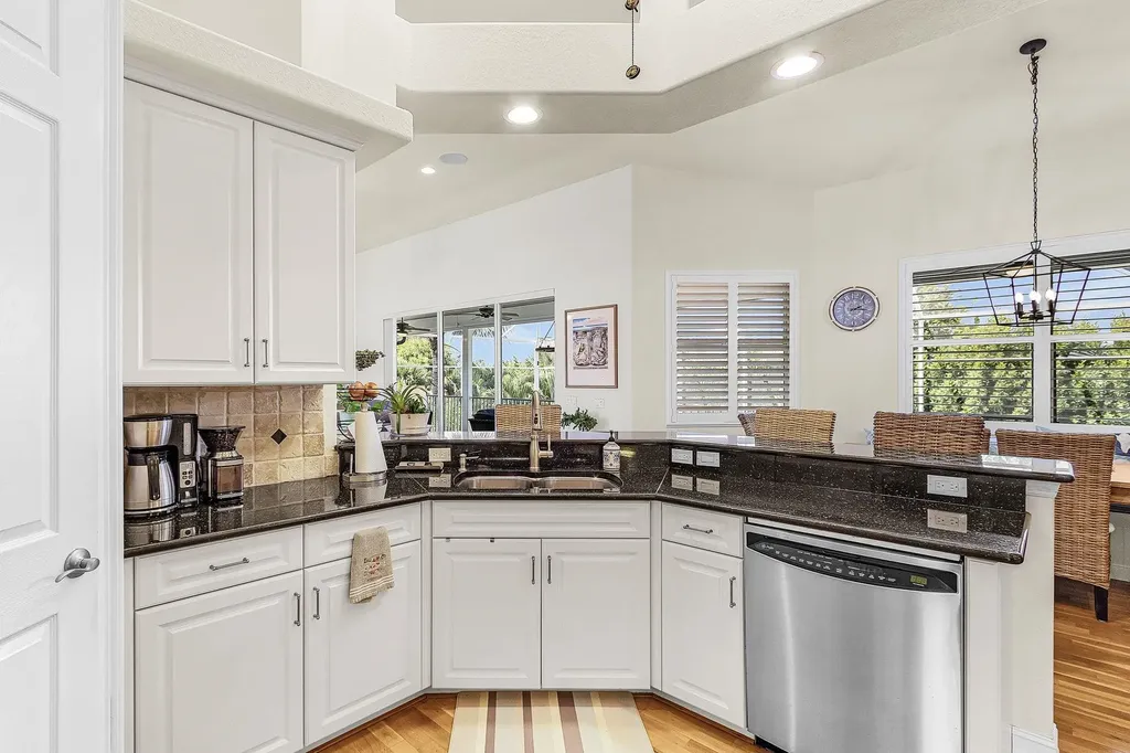 3351 Barra Circle Sanibel FL 33957