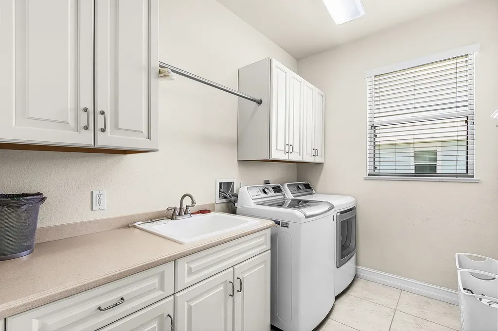 3351 Barra Circle Sanibel FL 33957