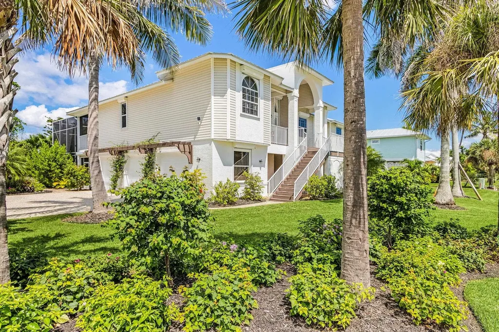 3351 Barra Circle Sanibel FL 33957