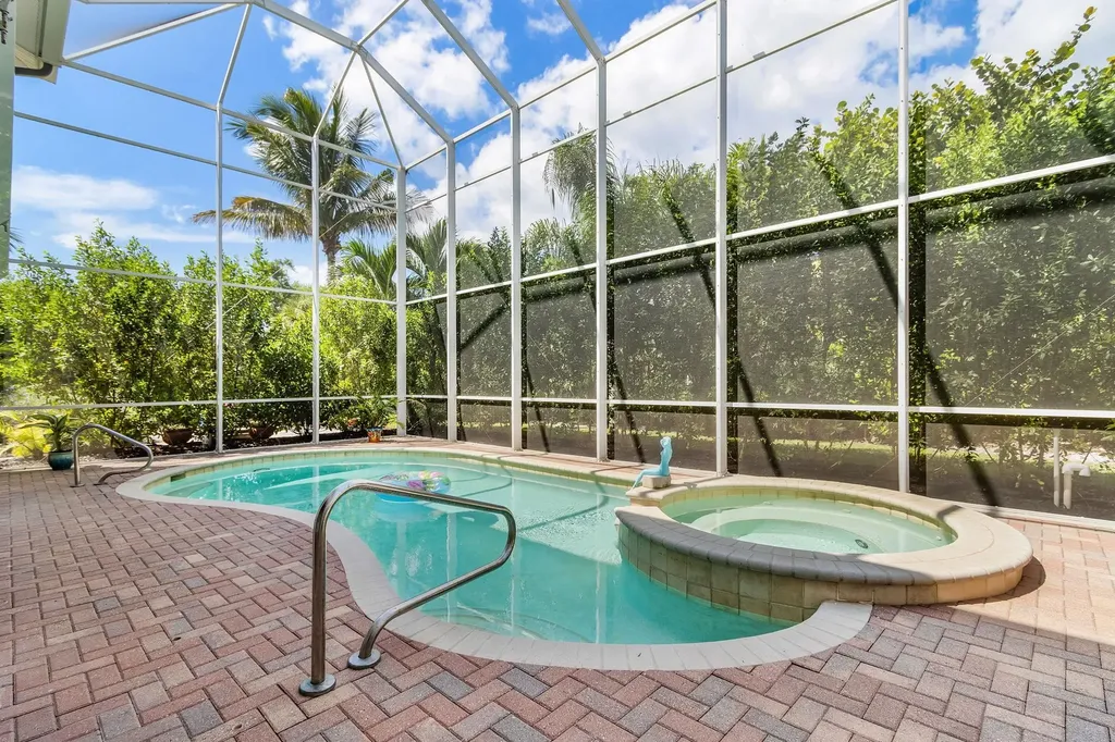 3351 Barra Circle Sanibel FL 33957