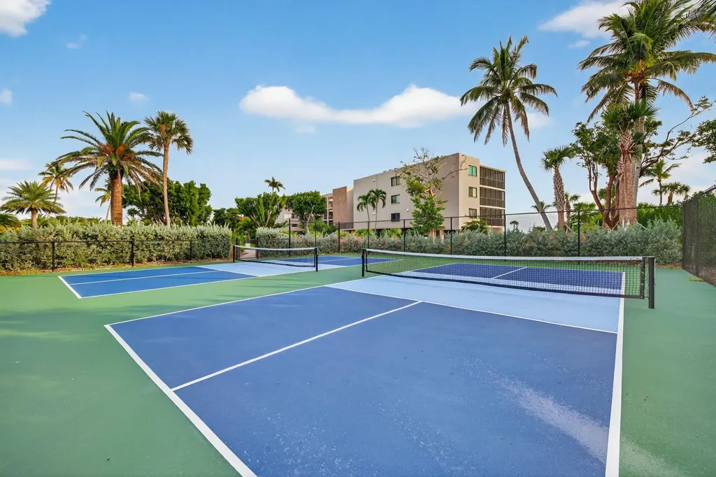 2929 W Gulf Drive Sanibel FL 33957