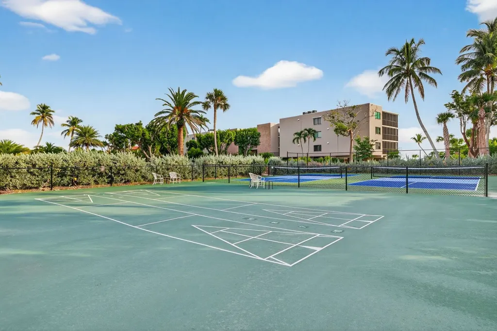 2929 W Gulf Drive Sanibel FL 33957