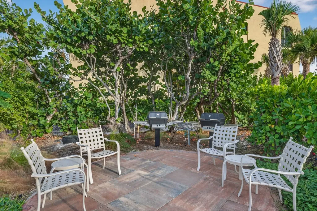 2929 W Gulf Drive Sanibel FL 33957