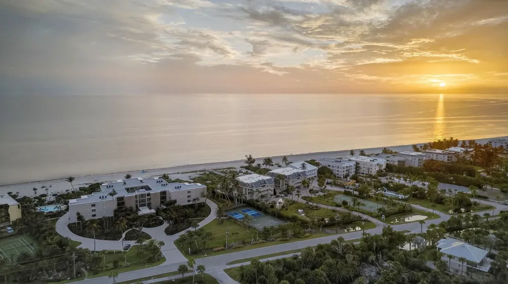 2929 W Gulf Drive Sanibel FL 33957