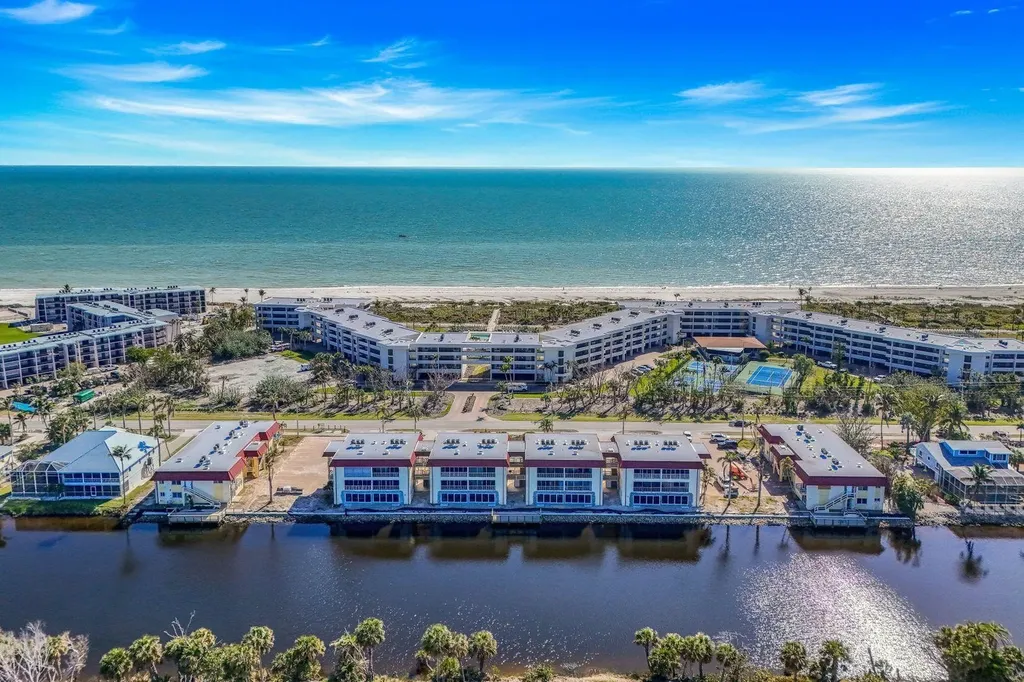 1610 Middle Gulf Drive Sanibel FL 33957