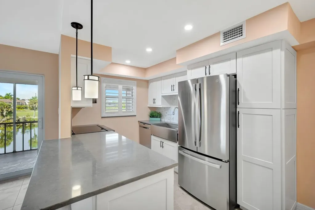 1610 Middle Gulf Drive Sanibel FL 33957