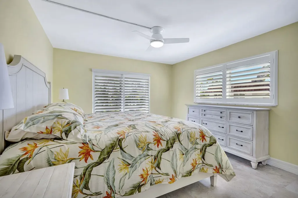 1610 Middle Gulf Drive Sanibel FL 33957