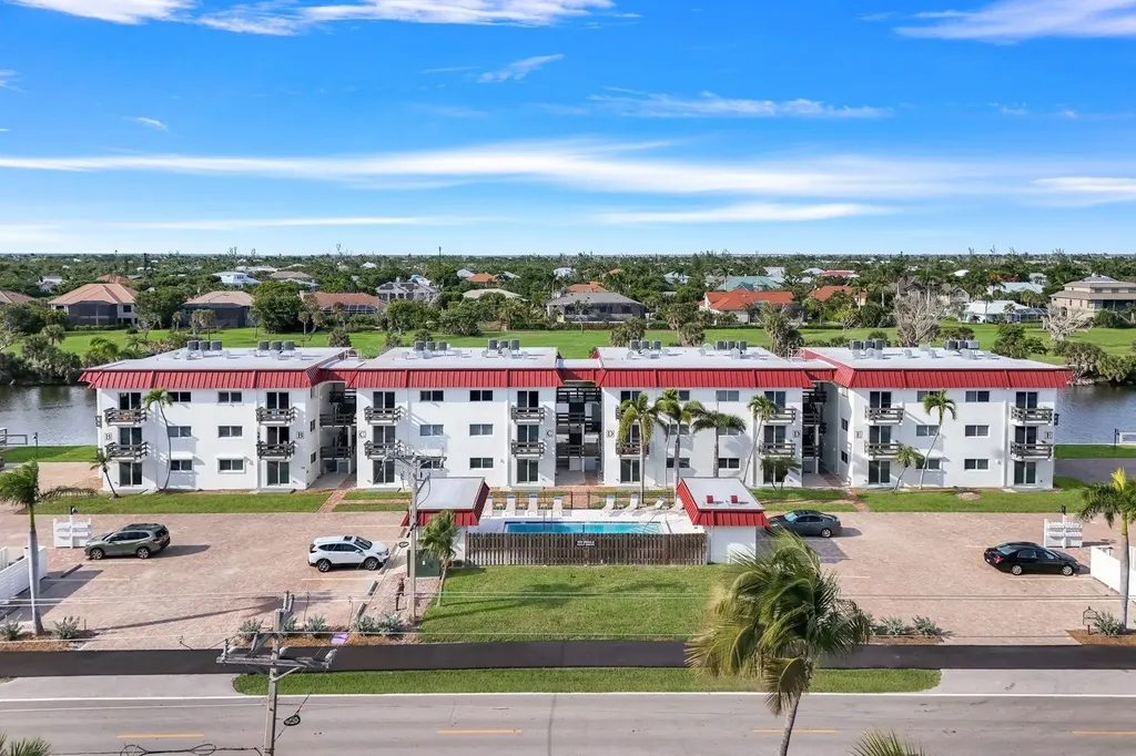 1610 Middle Gulf Drive Sanibel FL 33957