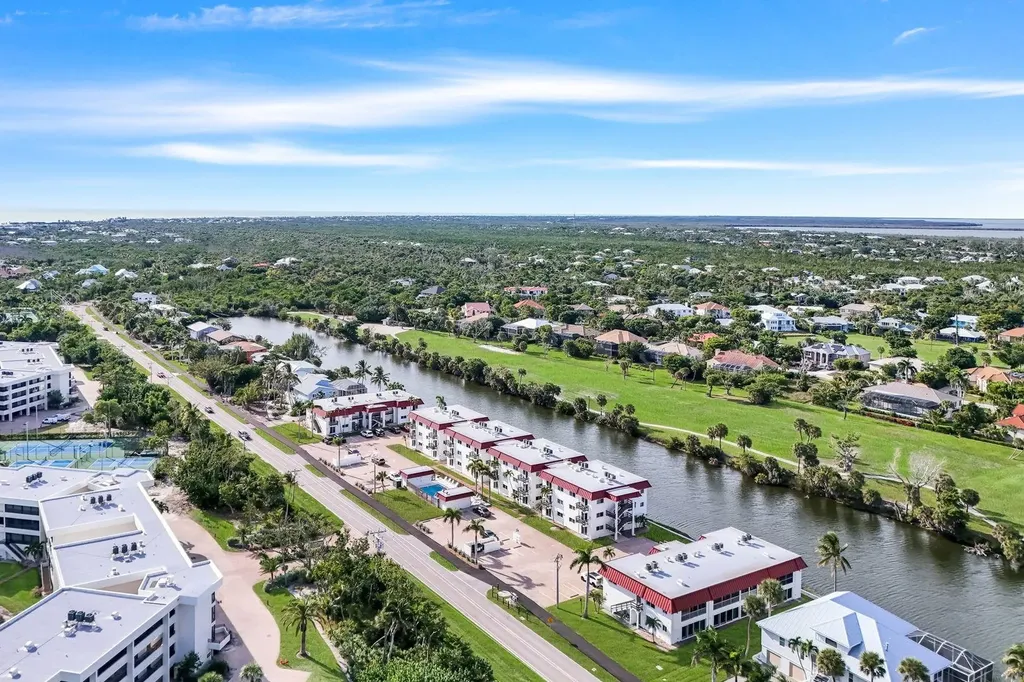 1610 Middle Gulf Drive Sanibel FL 33957